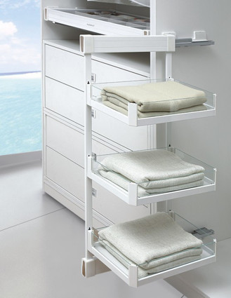 Three Shelf Side-Basket Pull out Soft close